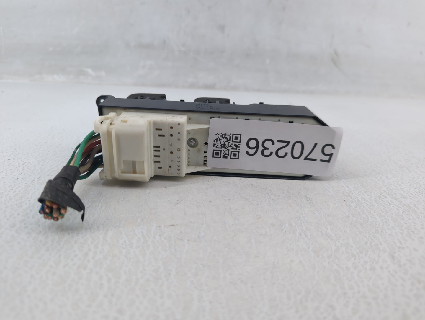 2007-2009 Toyota Camry Master Power Window Switch Replacement Driver Side Left P/N:4090380 Fits OEM Used Auto Parts - Oemuse