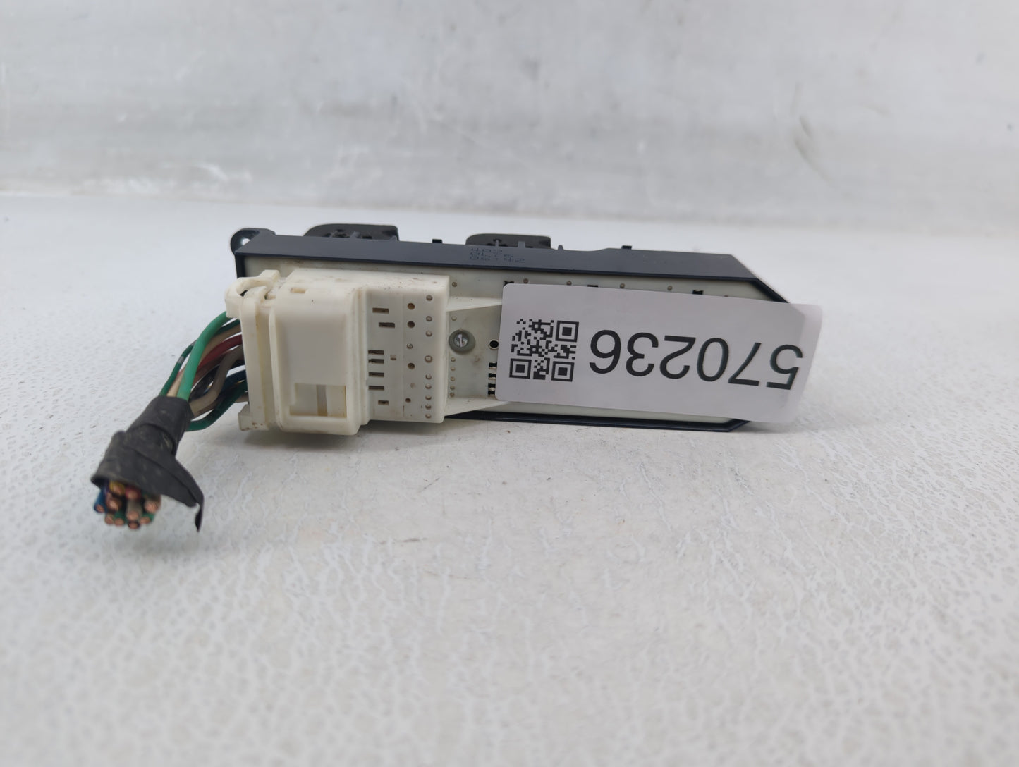 2007-2009 Toyota Camry Master Power Window Switch Replacement Driver Side Left P/N:4090380 Fits OEM Used Auto Parts - Oemuse