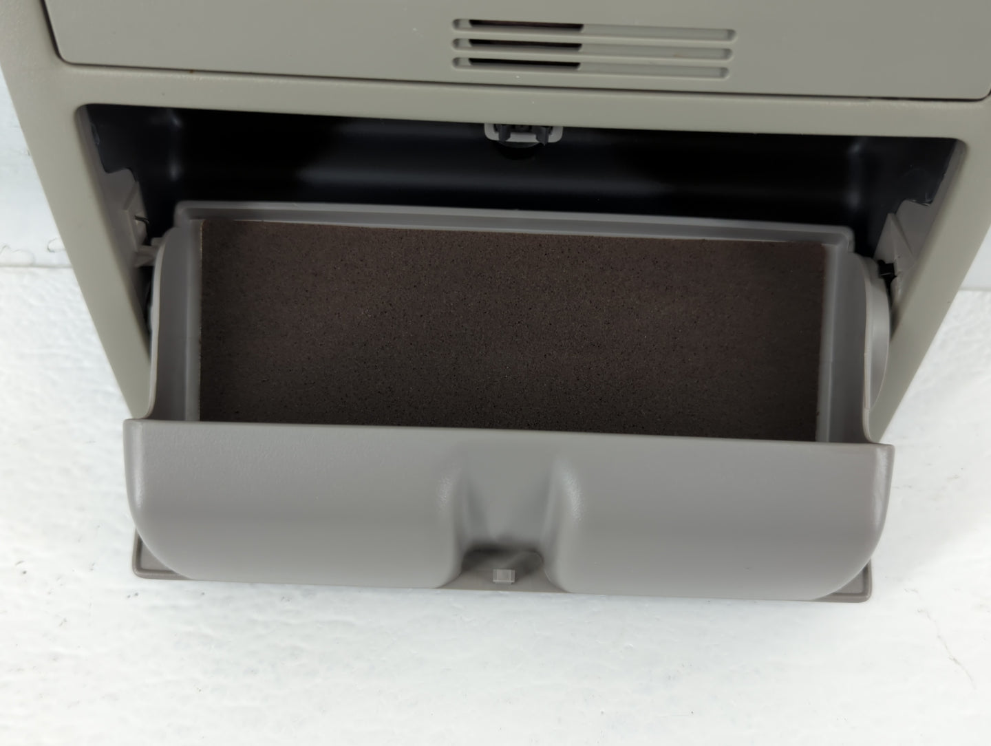2007 Toyota Camry Overhead Roof Console - Oemusedautoparts1.com