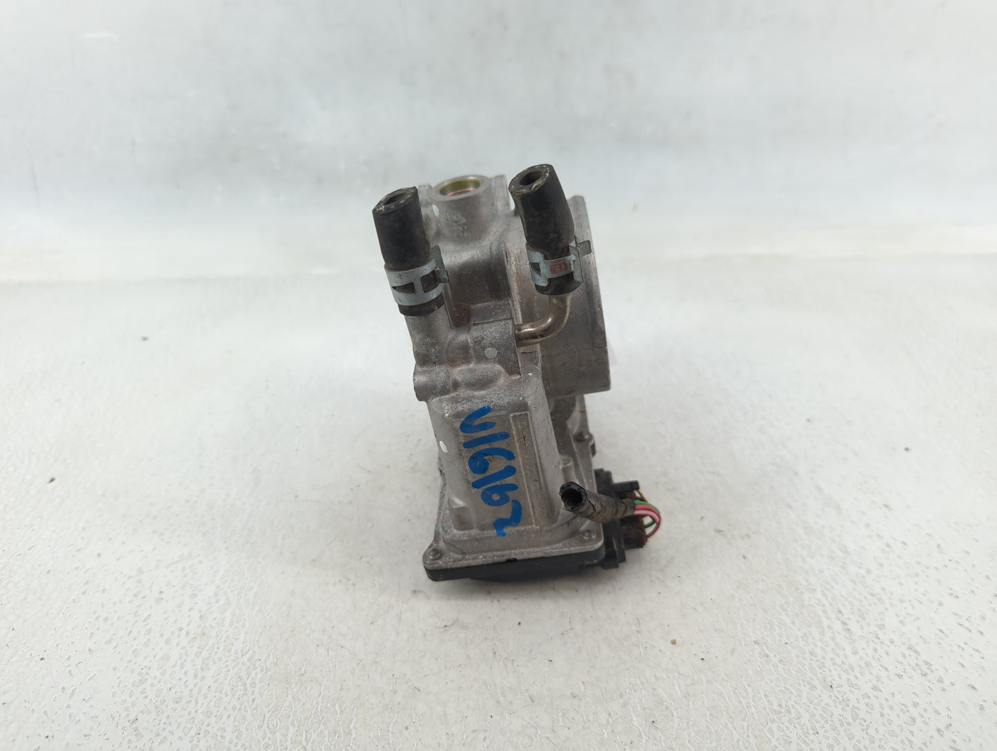 2007-2017 Toyota Camry Throttle Body P/N:22030-0P050 Fits OEM Used Auto Parts - Oemusedautoparts1.com