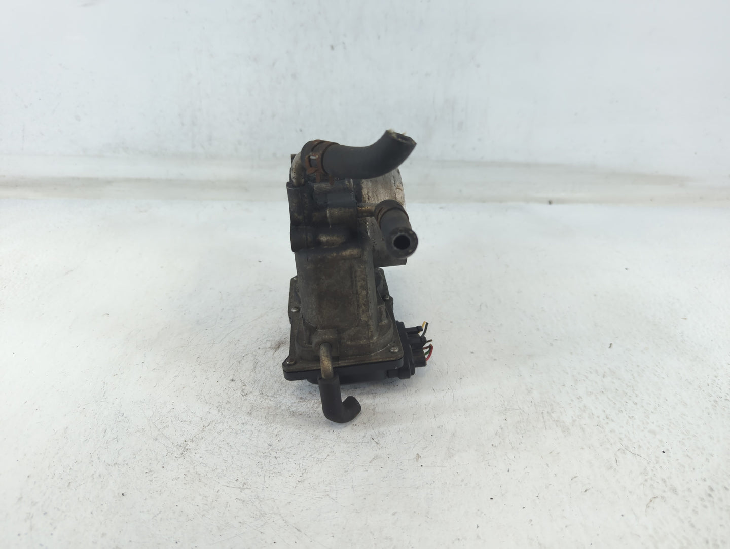 2007-2011 Toyota Camry Throttle Body P/N:22030-0H030 Fits Fits 2006 2007 2008 2009 2010 2011 2012 2013 2014 2015 OEM Used Au