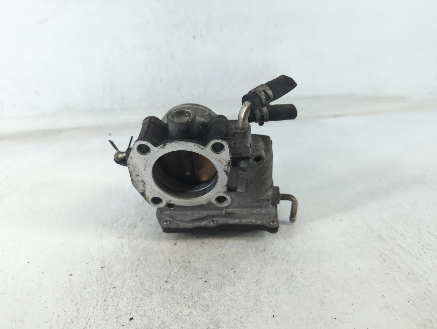 2007-2011 Toyota Camry Throttle Body P/N:22030-28070 Fits Fits 2006 2007 2008 2009 2010 2011 2012 2013 2014 2015 OEM Used Au