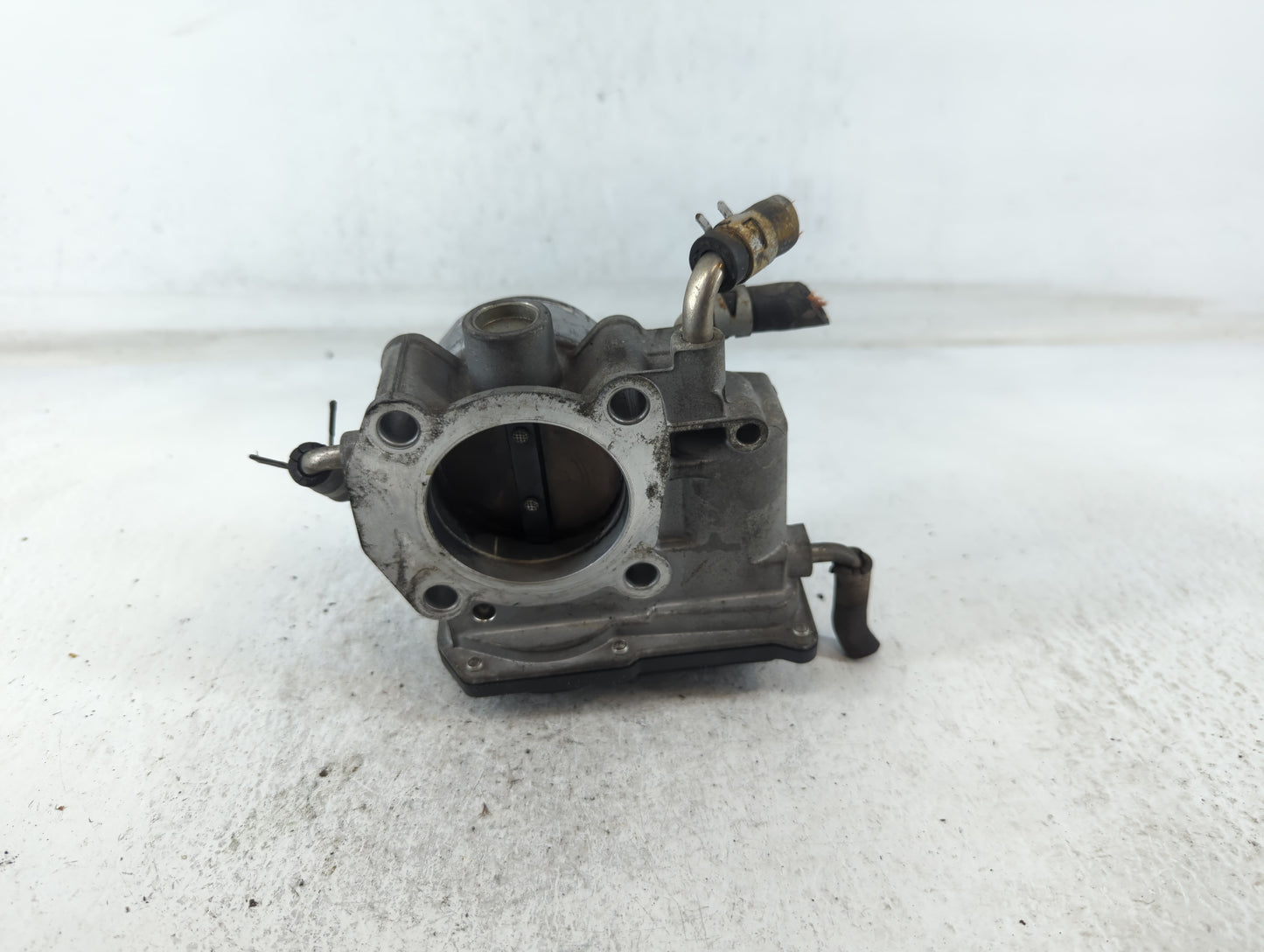2007-2011 Toyota Camry Throttle Body P/N:22030-28070 Fits Fits 2006 2007 2008 2009 2010 2011 2012 2013 2014 2015 OEM Used Au