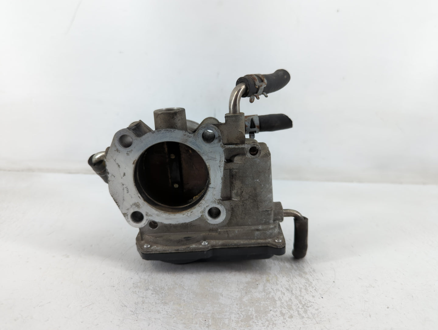 2007-2011 Toyota Camry Throttle Body P/N:22030-0H030 Fits Fits 2006 2007 2008 2009 2010 2011 2012 2013 2014 2015 OEM Used Au