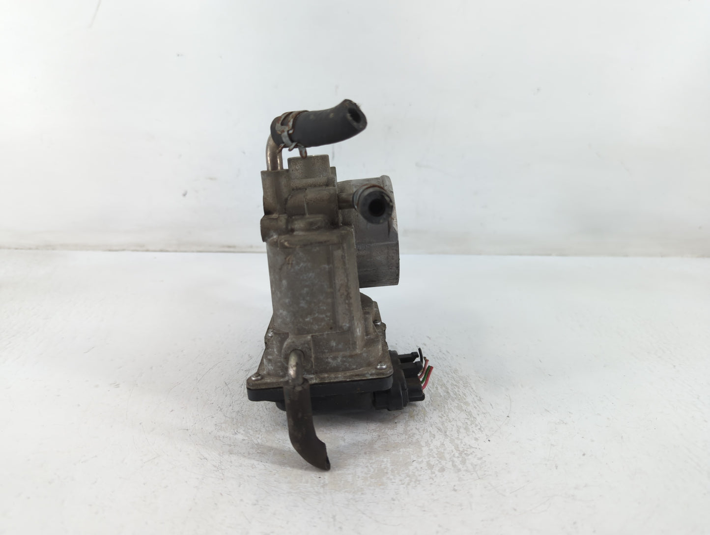 2007-2011 Toyota Camry Throttle Body P/N:22030-0H030 Fits Fits 2006 2007 2008 2009 2010 2011 2012 2013 2014 2015 OEM Used Au