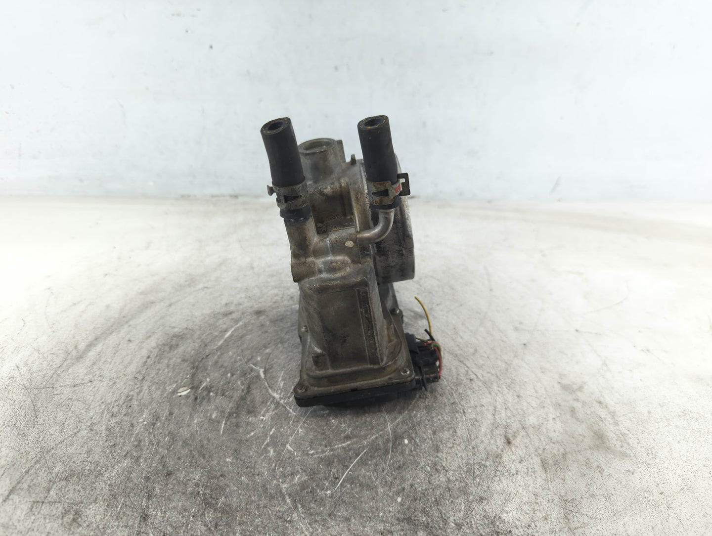 2007-2017 Toyota Camry Throttle Body P/N:22030-0P050 Fits OEM Used Auto Parts - Oemusedautoparts1.com