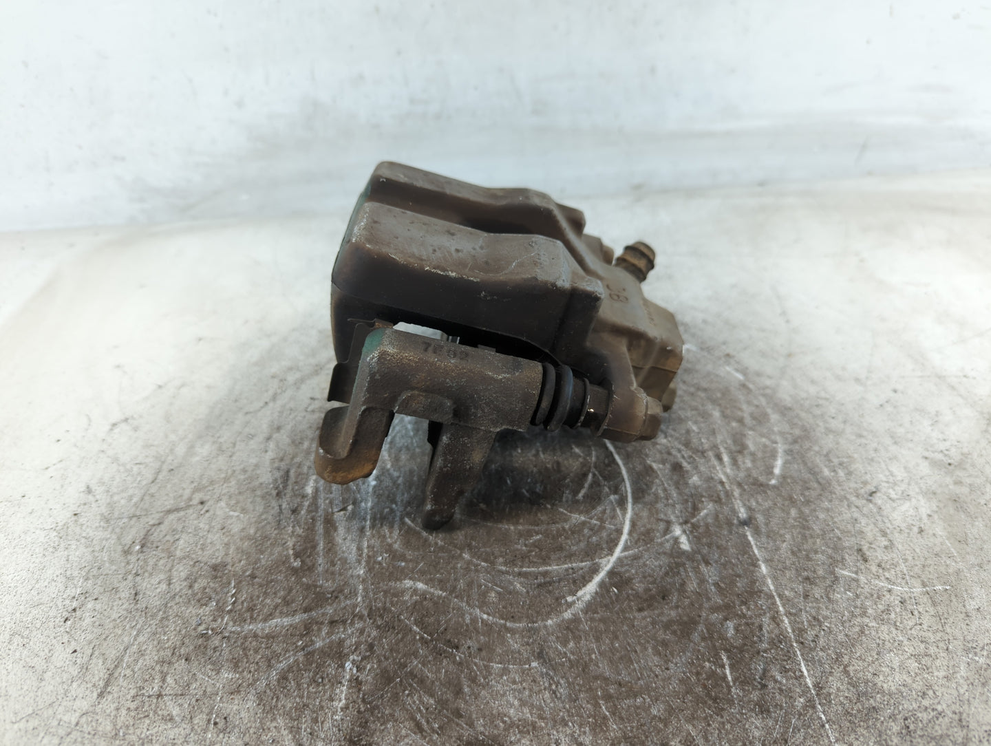 2007-2011 Toyota Camry Front Driver Left Brake Caliper - Oemusedautoparts1.com