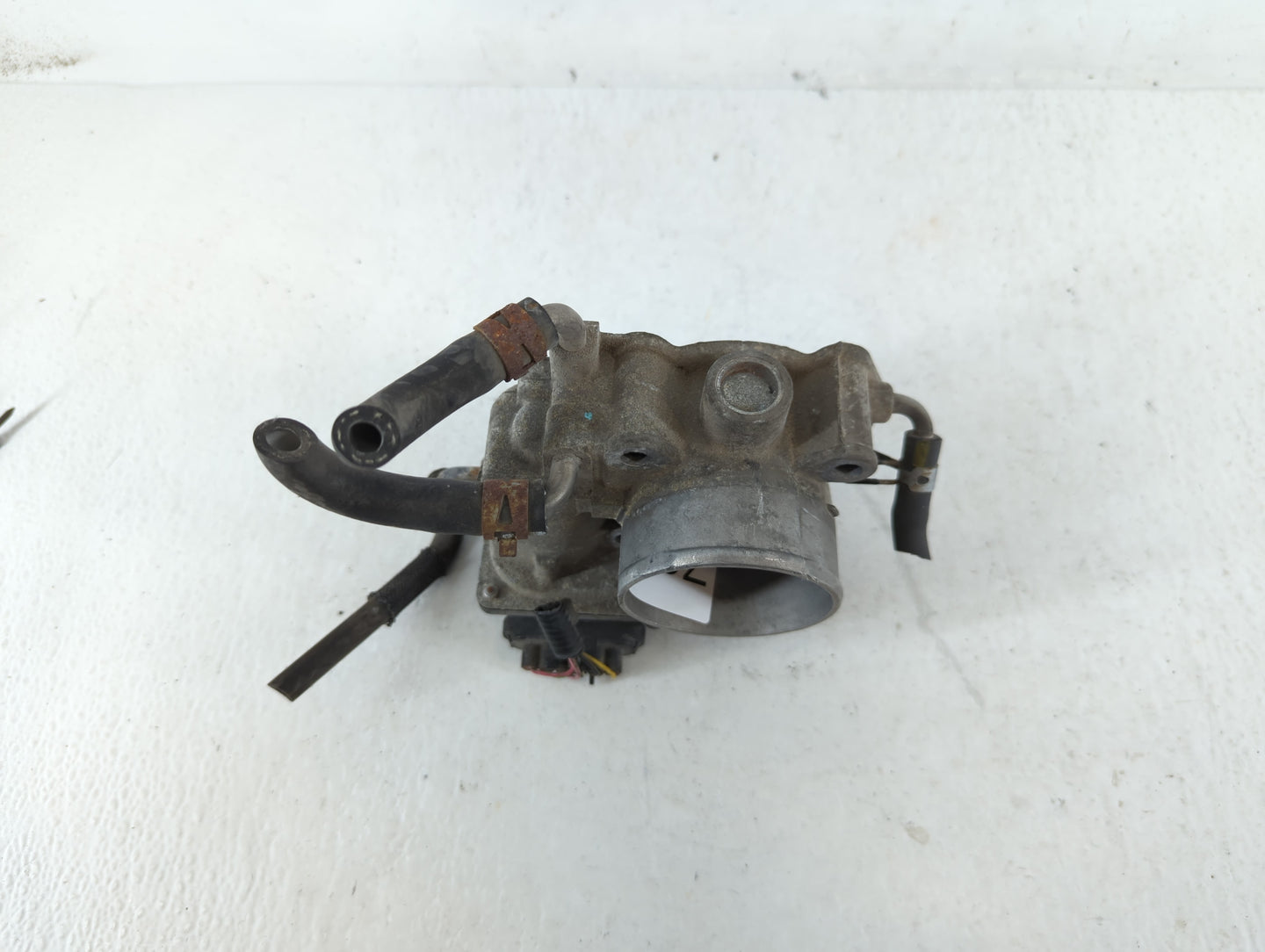 2007-2011 Toyota Camry Throttle Body P/N:22030-0H030 Fits Fits 2006 2007 2008 2009 2010 2011 2012 2013 2014 2015 OEM Used Au