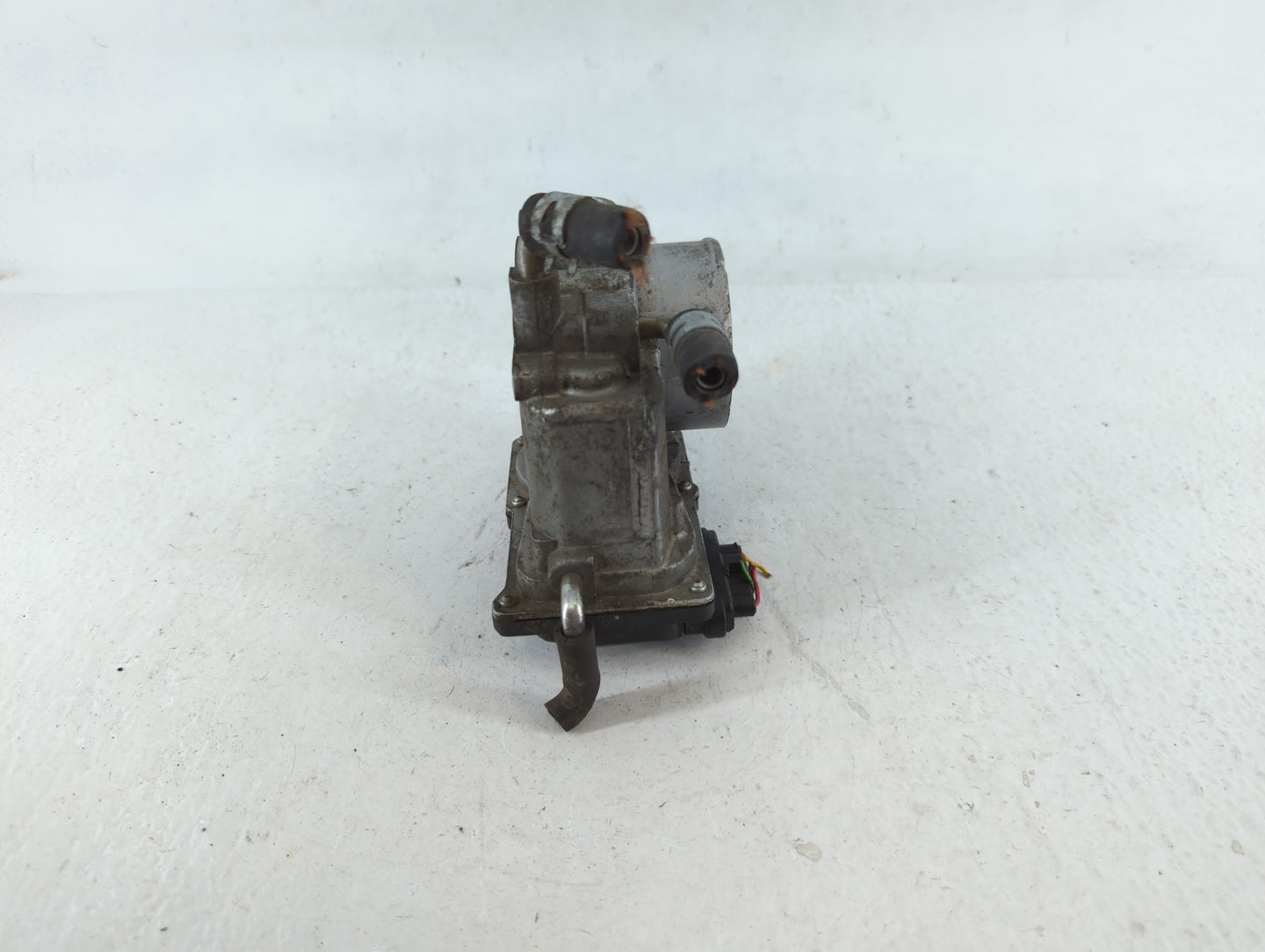 2007-2011 Toyota Camry Throttle Body P/N:22030-0H030 Fits Fits 2006 2007 2008 2009 2010 2011 2012 2013 2014 2015 OEM Used Au
