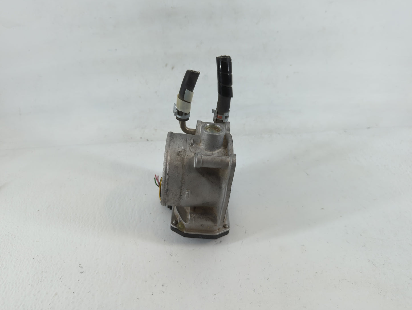 2007-2017 Toyota Camry Throttle Body P/N:22030-0P050 Fits OEM Used Auto Parts - Oemusedautoparts1.com