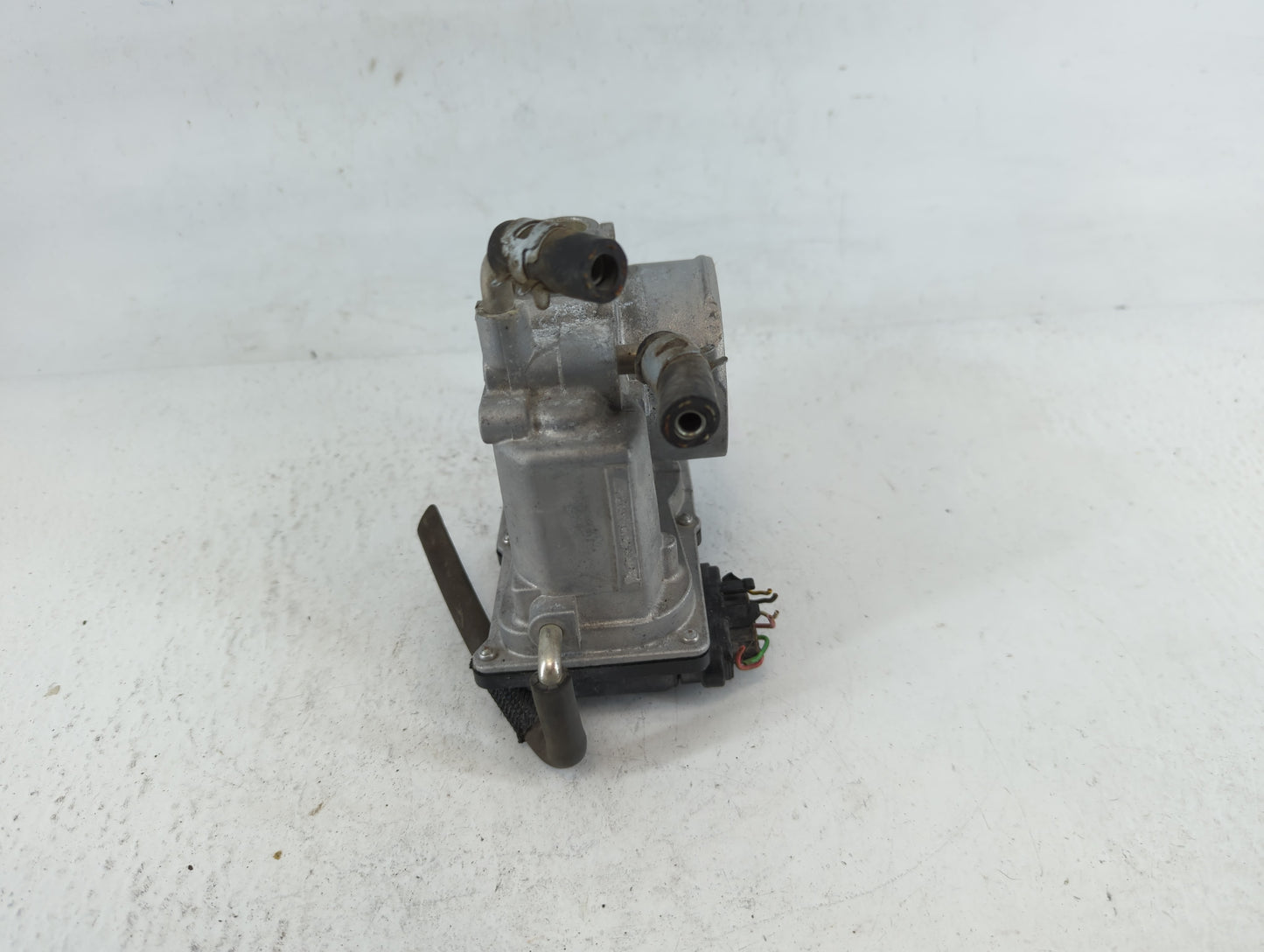 2007-2011 Toyota Camry Throttle Body P/N:22030-28070 Fits Fits 2006 2007 2008 2009 2010 2011 2012 2013 2014 2015 OEM Used Au