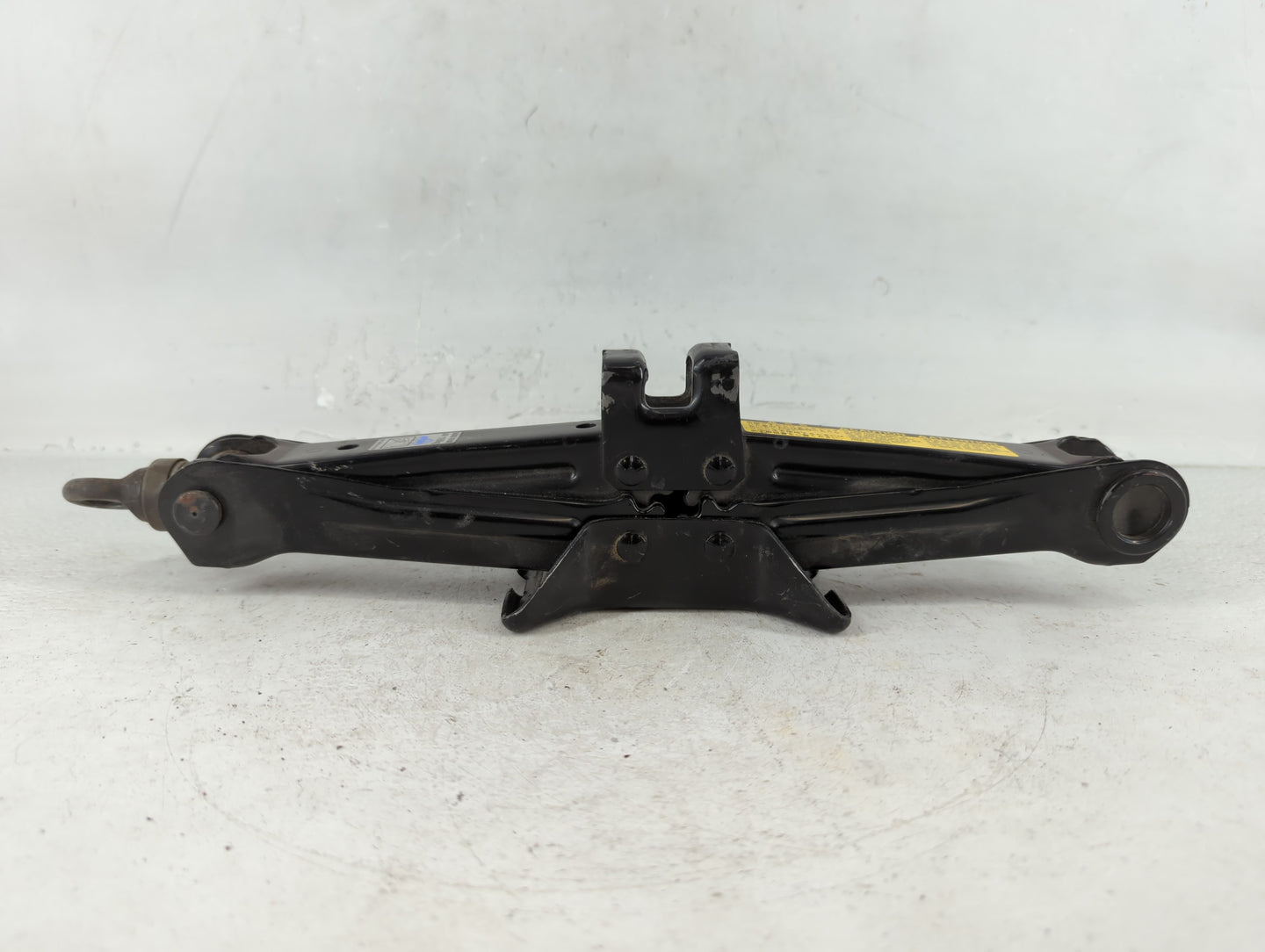 2007 Toyota Camry Spare Scissor Car Jack 718801 - Oemusedautoparts1.com