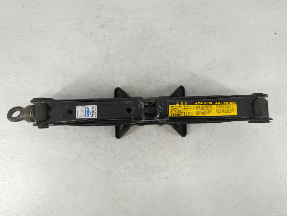 2007 Toyota Camry Spare Scissor Car Jack 718801 - Oemusedautoparts1.com