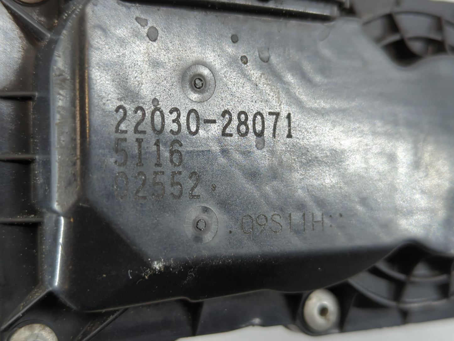 2007-2011 Toyota Camry Throttle Body P/N:22030-28071 Fits Fits 2006 2007 2008 2009 2010 2011 2012 2013 2014 2015 OEM Used Au