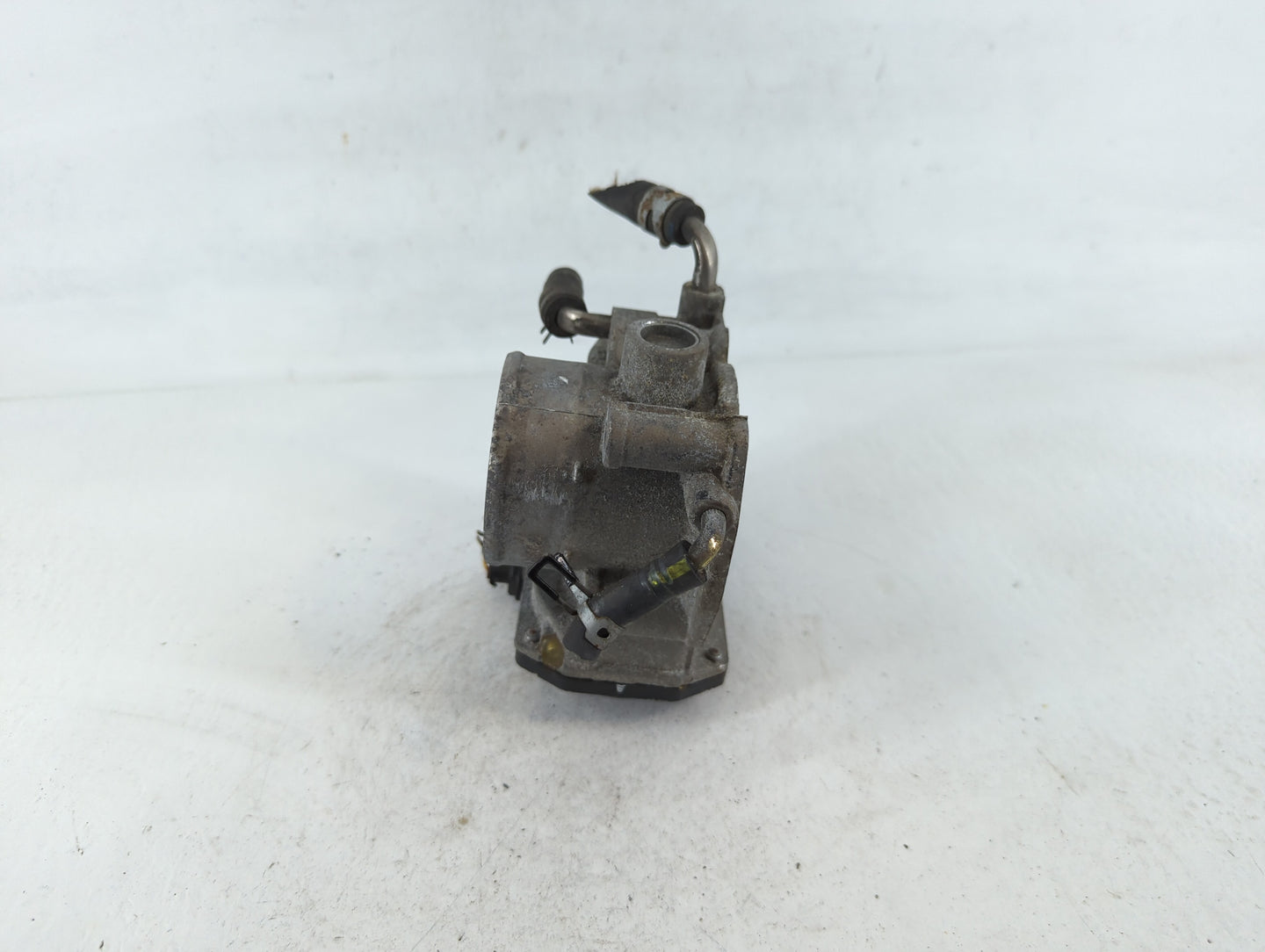 2007-2011 Toyota Camry Throttle Body P/N:22030-0H030 Fits Fits 2006 2007 2008 2009 2010 2011 2012 2013 2014 2015 OEM Used Au
