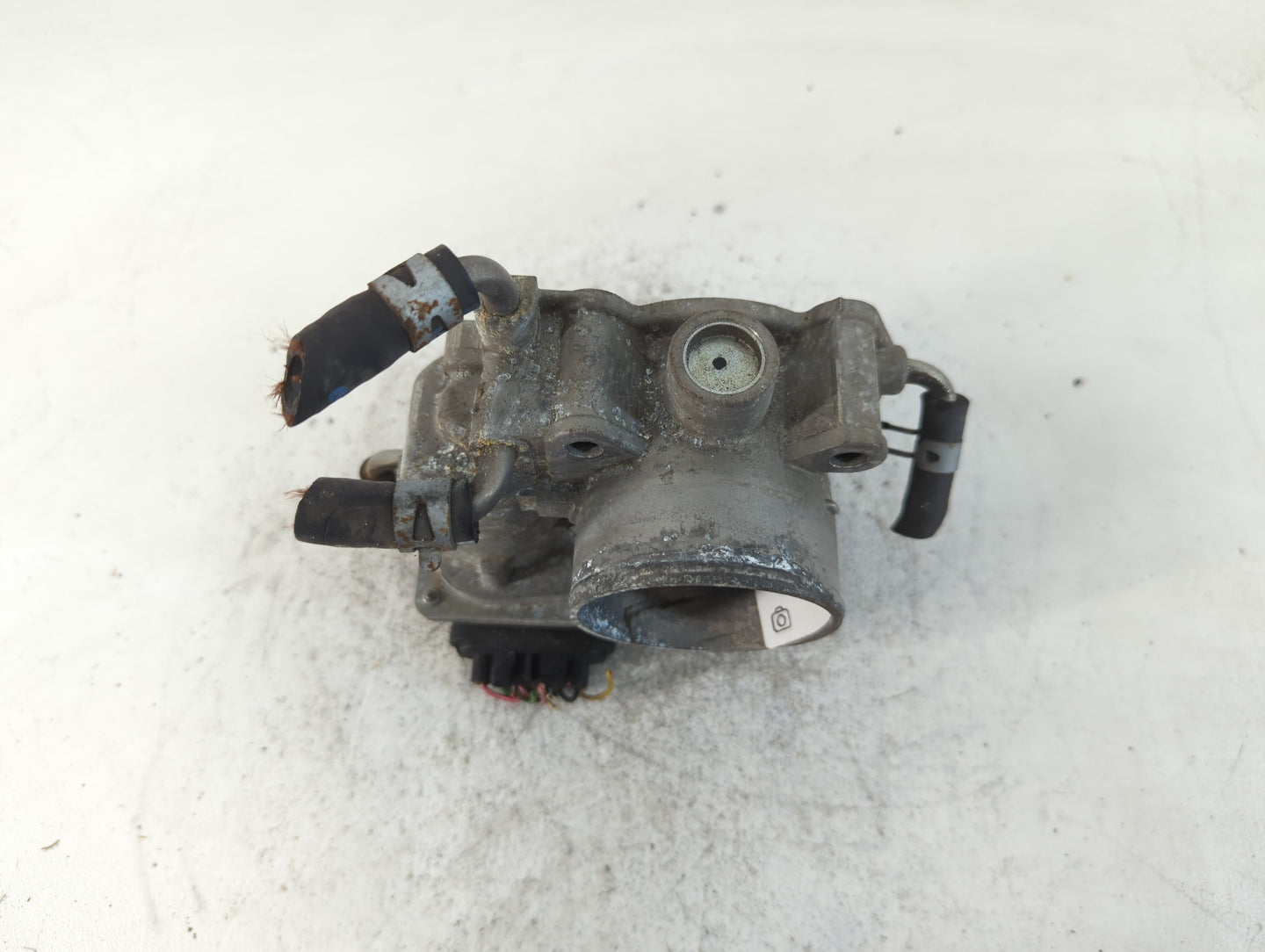 2007-2011 Toyota Camry Throttle Body P/N:22030-0H030 Fits Fits 2006 2007 2008 2009 2010 2011 2012 2013 2014 2015 OEM Used Au