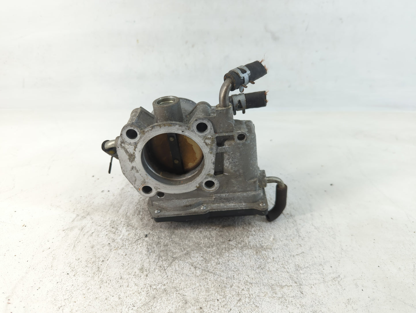 2007-2011 Toyota Camry Throttle Body P/N:22030-0H030 Fits Fits 2006 2007 2008 2009 2010 2011 2012 2013 2014 2015 OEM Used Au