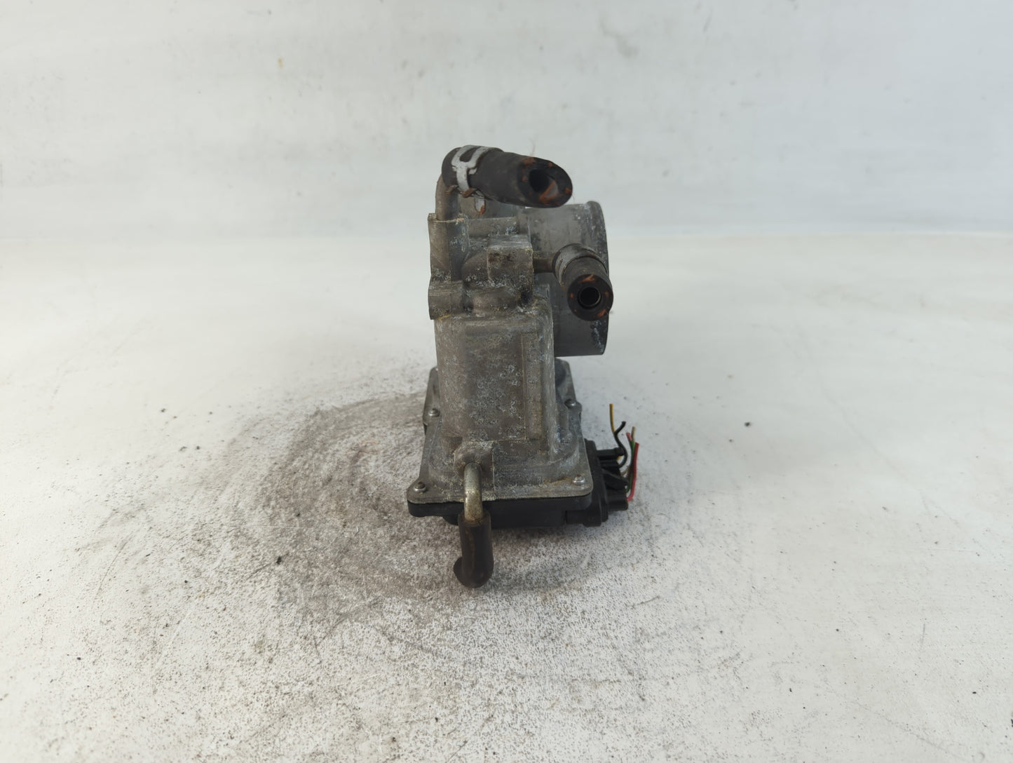 2007-2011 Toyota Camry Throttle Body P/N:22030-0H030 Fits Fits 2006 2007 2008 2009 2010 2011 2012 2013 2014 2015 OEM Used Au