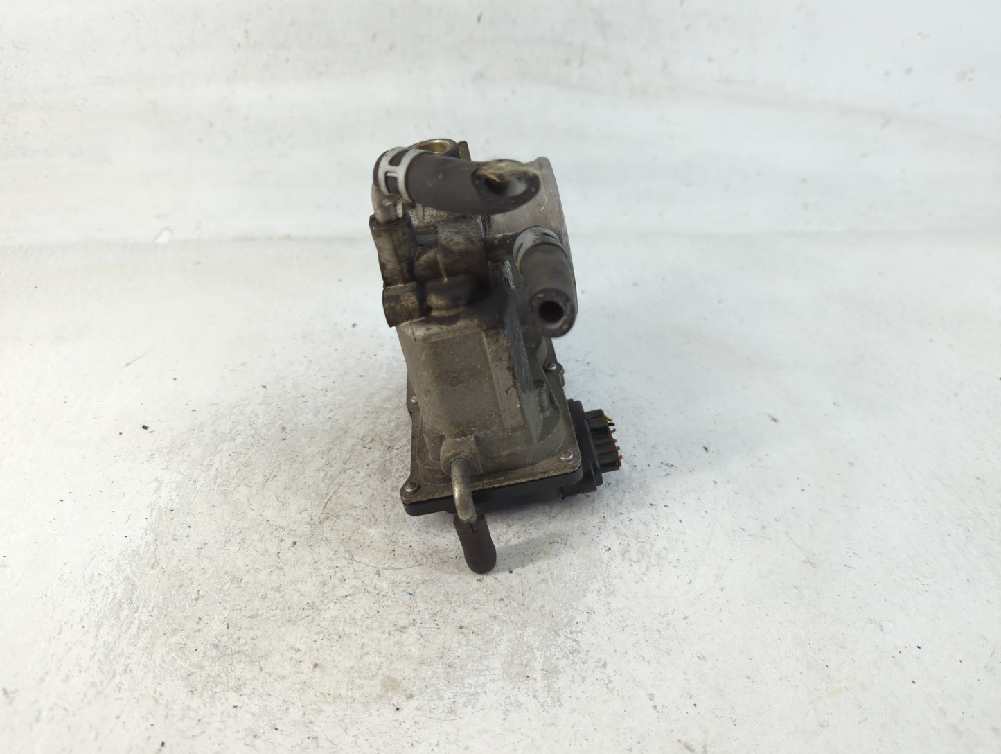 2007-2011 Toyota Camry Throttle Body P/N:22030-0H030 Fits Fits 2006 2007 2008 2009 2010 2011 2012 2013 2014 2015 OEM Used Au