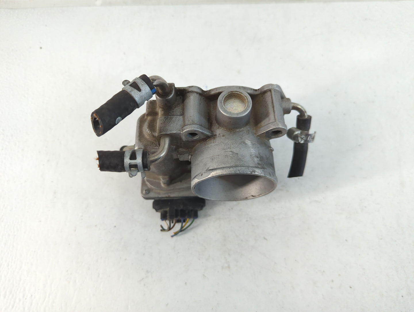 2007-2011 Toyota Camry Throttle Body P/N:22030-0H070 Fits Fits 2006 2007 2008 2009 2010 2011 2012 2013 2014 2015 OEM Used Au