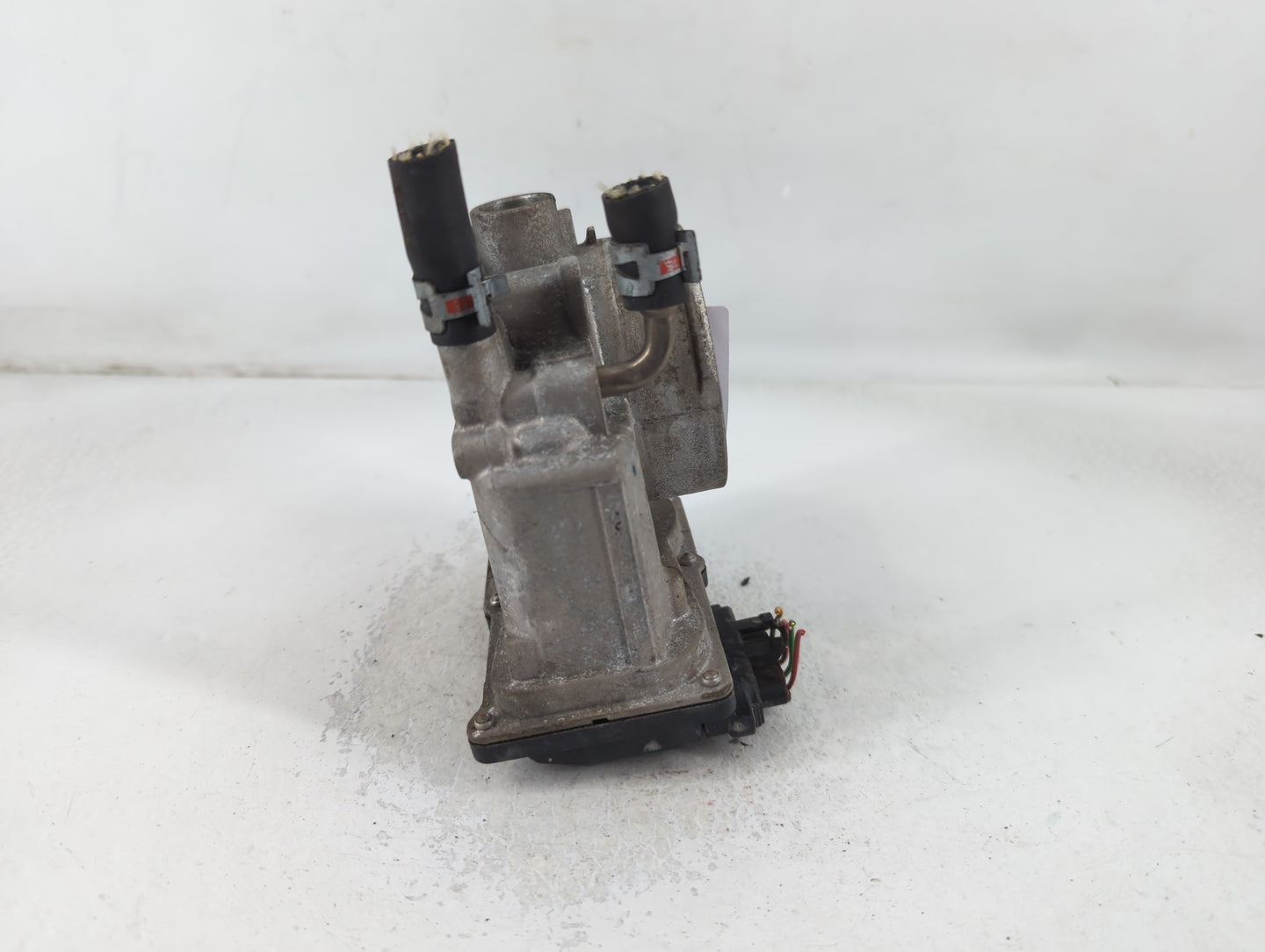 2007-2017 Toyota Camry Throttle Body P/N:22030-0P050 Fits OEM Used Auto Parts - Oemusedautoparts1.com