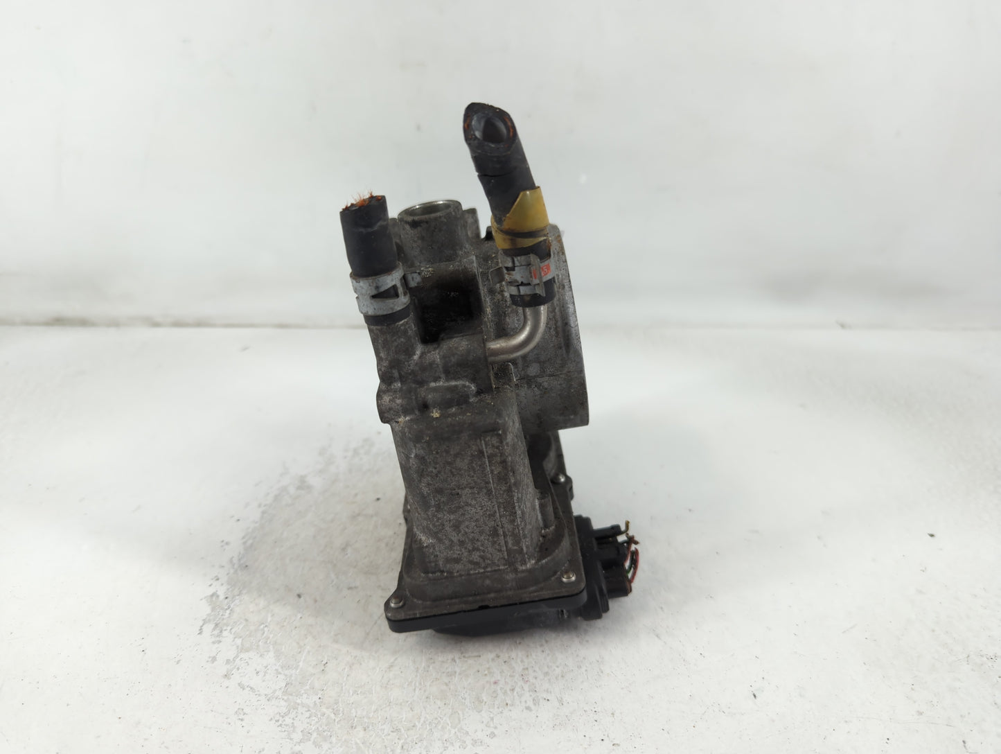 2007-2017 Toyota Camry Throttle Body P/N:22030-31030 Fits OEM Used Auto Parts - Oemusedautoparts1.com