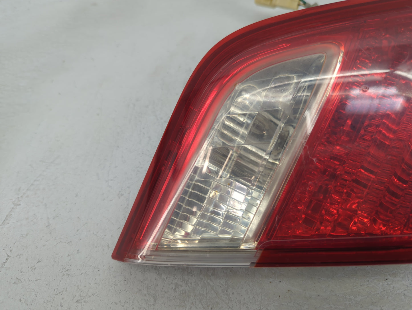 2007 Toyota Camry Driver Left Side Tail Light Taillight Deck Lid Mounted - Oemusedautoparts1.com