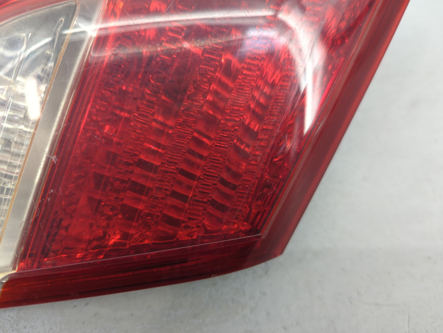 2007 Toyota Camry Driver Left Side Tail Light Taillight Deck Lid Mounted - Oemusedautoparts1.com