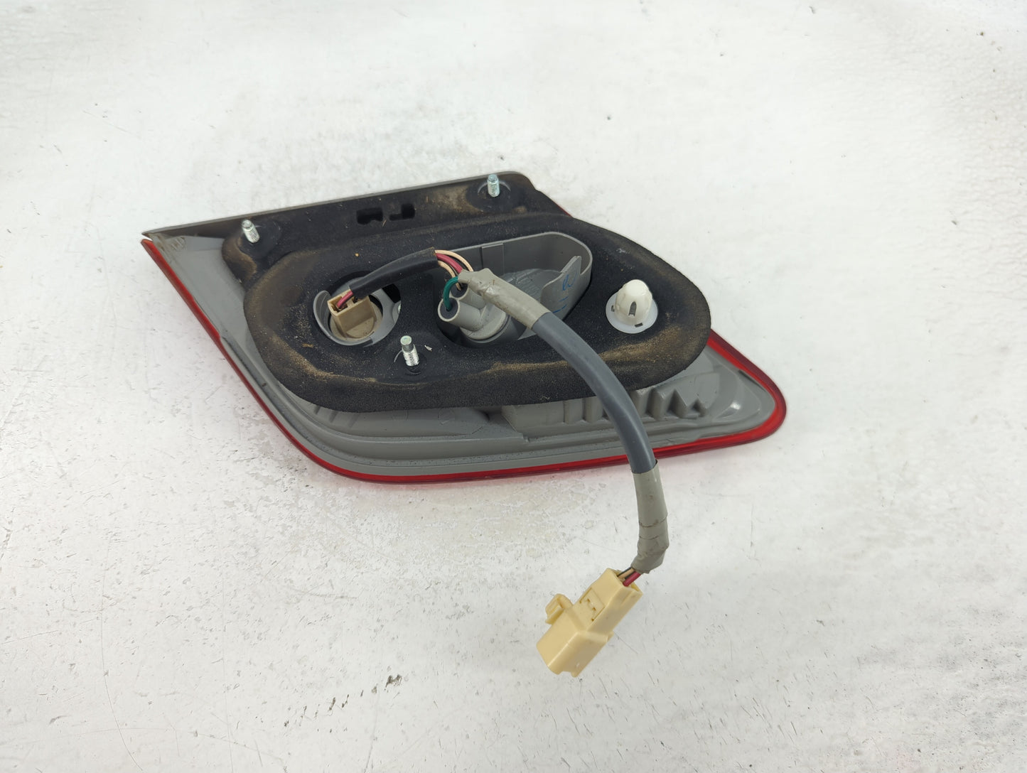 2007 Toyota Camry Driver Left Side Tail Light Taillight Deck Lid Mounted - Oemusedautoparts1.com