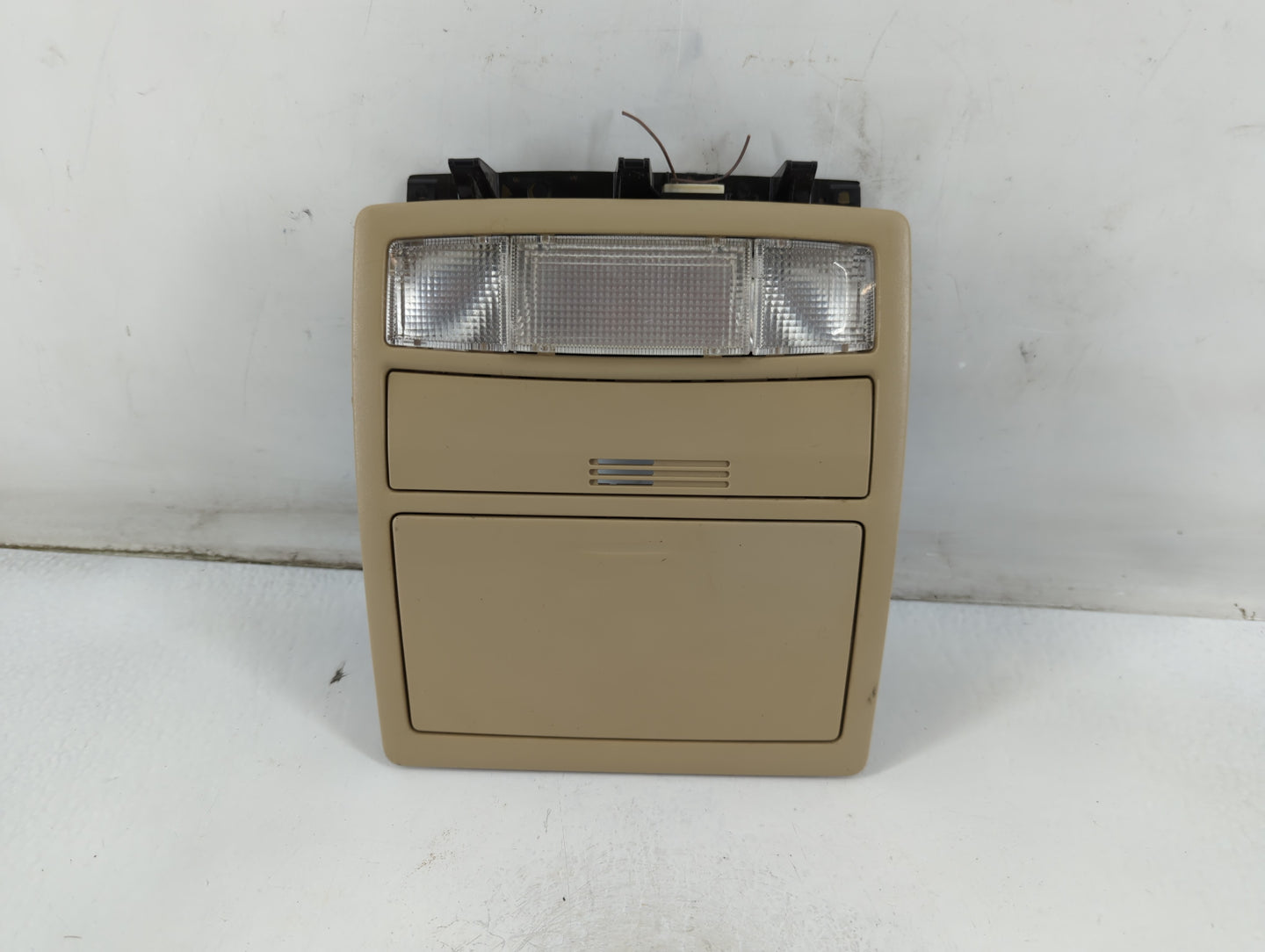 2007 Toyota Camry Overhead Roof Console - Oemusedautoparts1.com