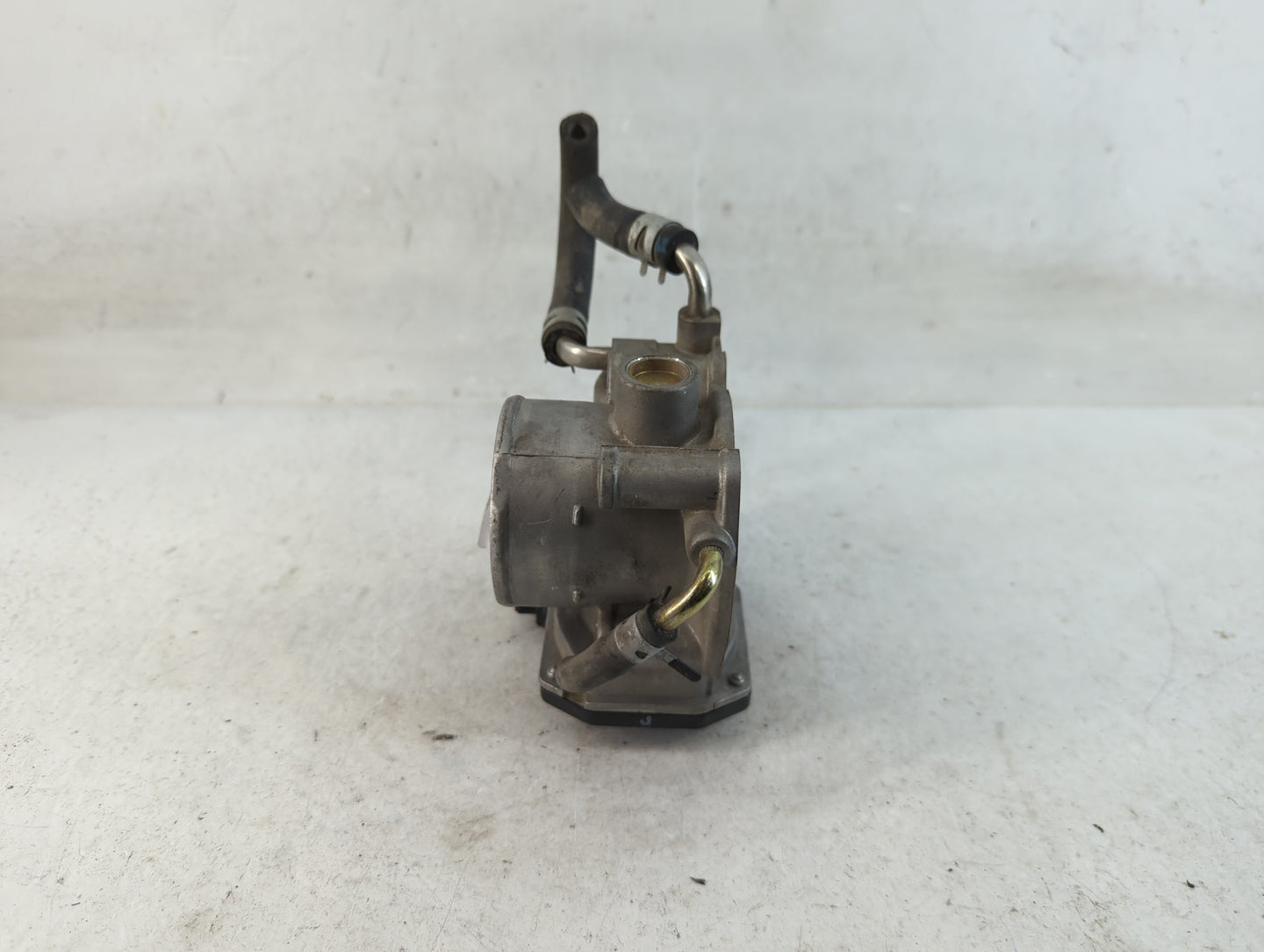 2007-2011 Toyota Camry Throttle Body P/N:22030-0H030 Fits Fits 2006 2007 2008 2009 2010 2011 2012 2013 2014 2015 OEM Used Au