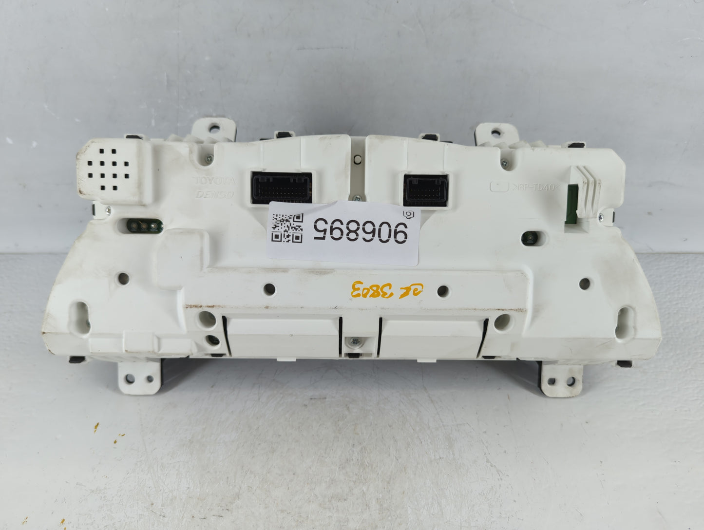 2007 Toyota Camry Instrument Cluster Speedometer Gauges P/N:83800-33B50 Fits OEM Used Auto Parts - Oemusedautoparts1.com