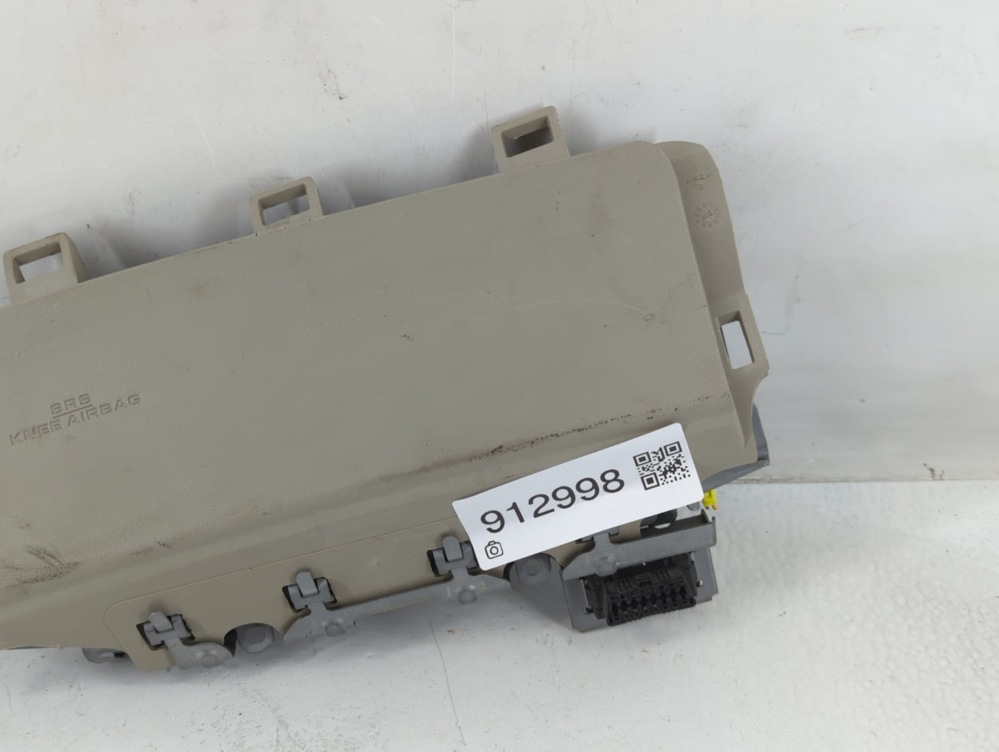 2007-2011 Toyota Camry Air Bag Driver Left Knee OEM P/N:200512306M38 Fits Fits 2007 2008 2009 2010 2011 OEM Used Auto Parts 