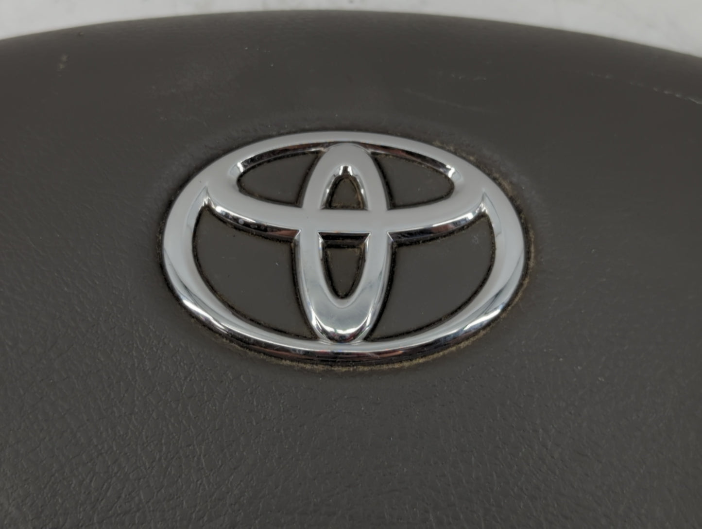 2007-2011 Toyota Camry Air Bag Driver Left Steering Wheel Mounted Fits Fits 2007 2008 2009 2010 2011 OEM Used Auto Parts - O