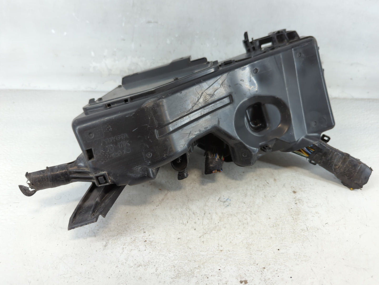 2007-2009 Toyota Camry Fusebox Fuse Box Panel Relay Module P/N:92720-06090 Fits Fits 2007 2008 2009 OEM Used Auto Parts - Oe