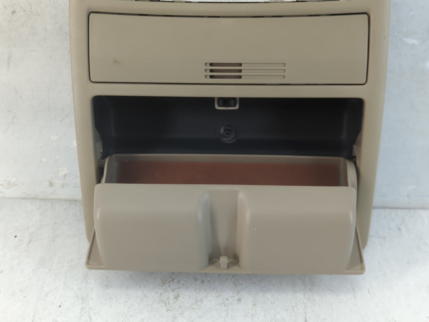 2007 Toyota Camry Overhead Roof Console - Oemusedautoparts1.com