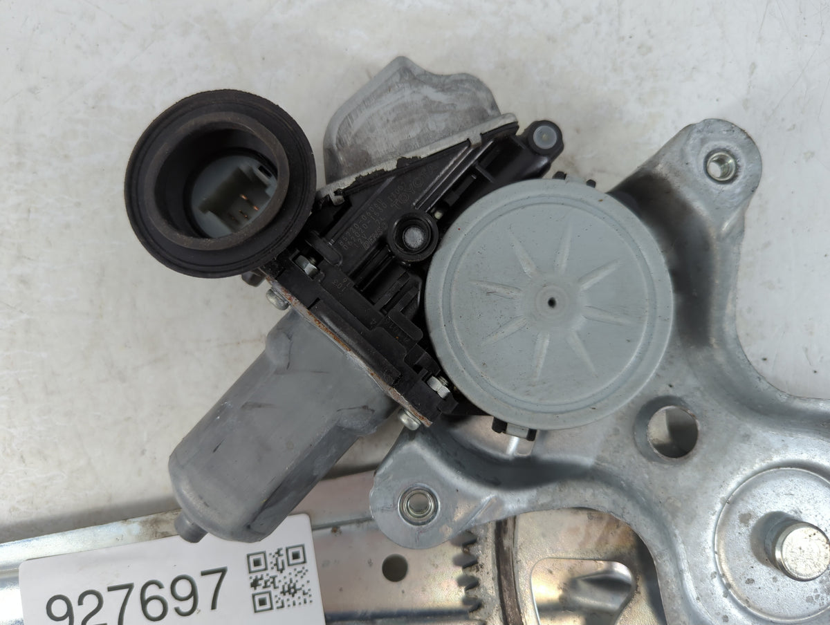 2007-2011 Toyota Camry Used Window Regulator Passenger Front 927697 - Oemusedautoparts1.com