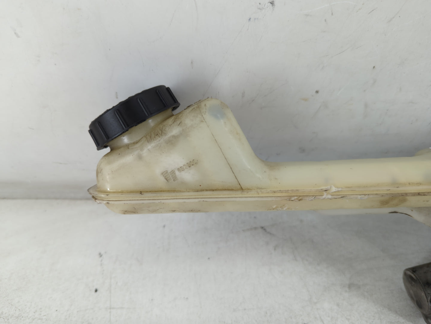 2003-2008 Toyota Corolla Brake Master Cylinder 1067238 - Oemusedautoparts1.com