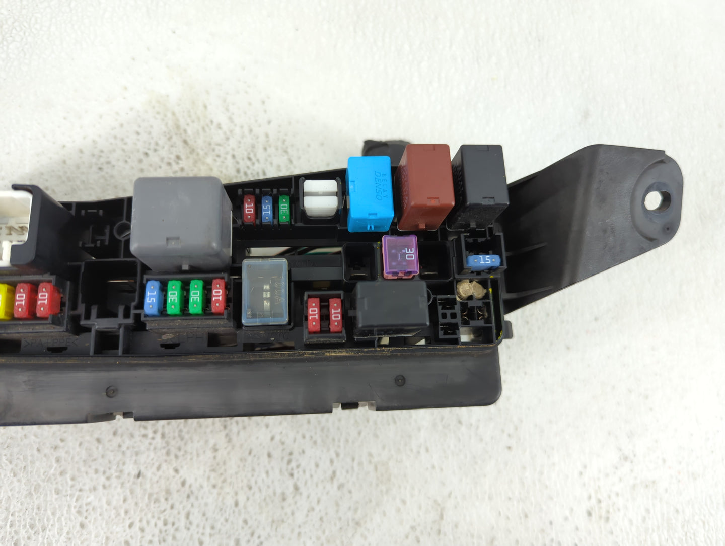 2004-2008 Toyota Corolla Fusebox Fuse Box Panel Relay Module P/N:82662-02110 Fits Fits 2004 2005 2006 2007 2008 OEM Used Aut