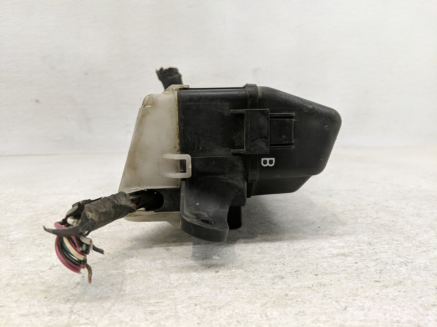 2005-2008 Toyota Corolla Fusebox Fuse Box Panel Relay Module P/N:0100148658 R0100148658 Fits Fits 2005 2006 2007 2008 OEM Us