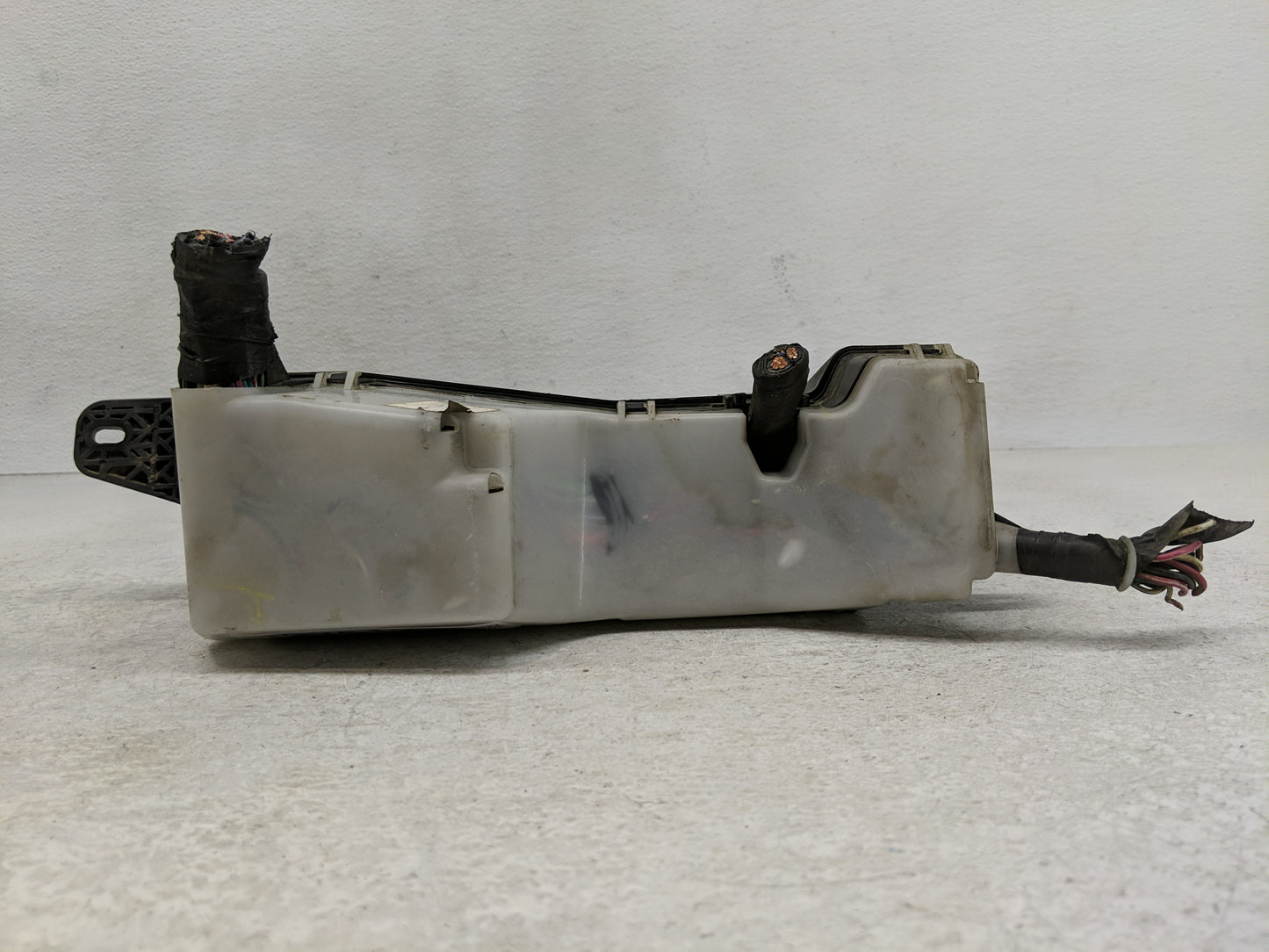 2005-2008 Toyota Corolla Fusebox Fuse Box Panel Relay Module P/N:0100148658 R0100148658 Fits Fits 2005 2006 2007 2008 OEM Us