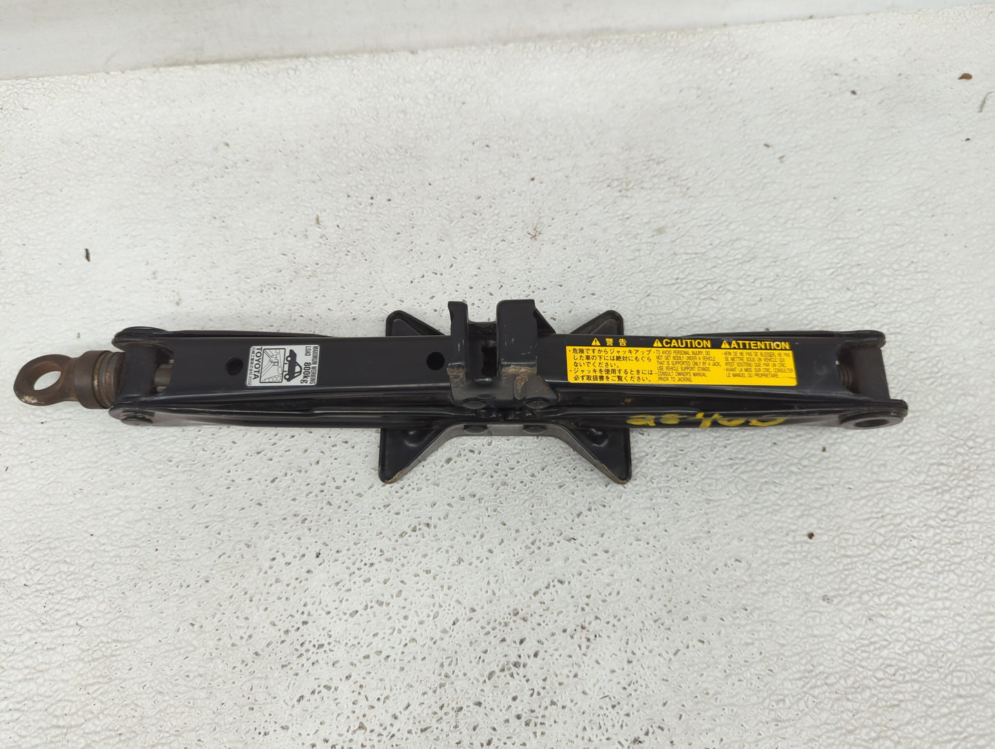 2007 Toyota Corolla Spare Scissor Car Jack 1415682 - Oemusedautoparts1.com