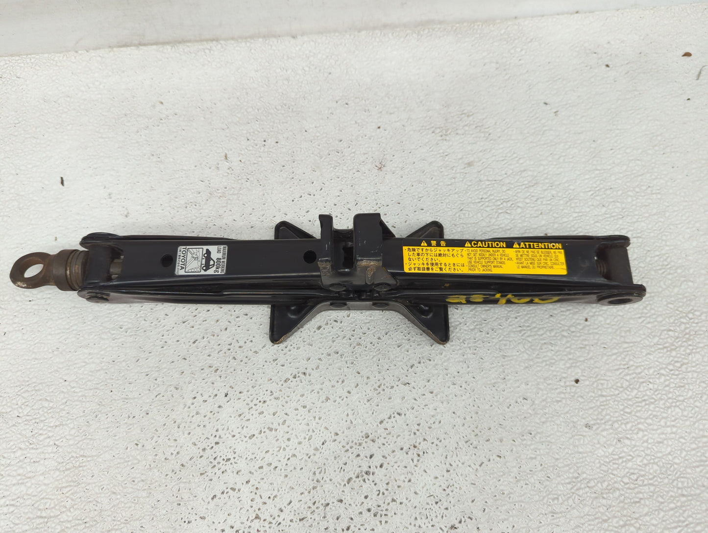 2007 Toyota Corolla Spare Scissor Car Jack 1415682 - Oemusedautoparts1.com