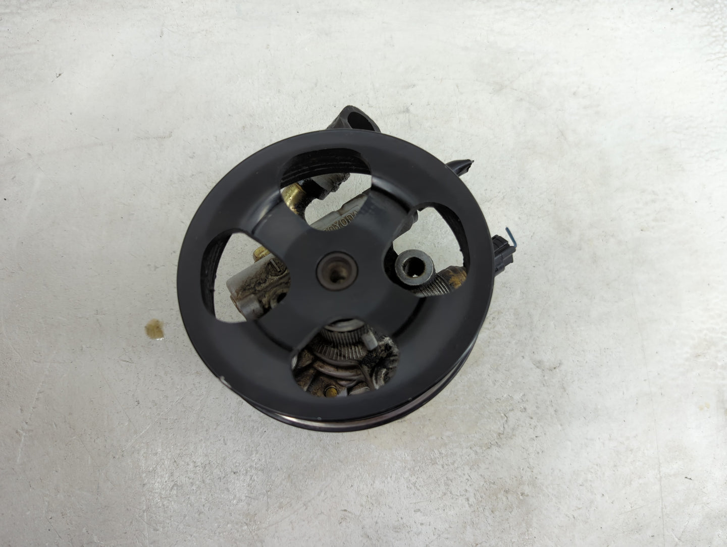 2003-2008 Toyota Corolla Power Steering Column Pump Oem - Oemusedautoparts1.com