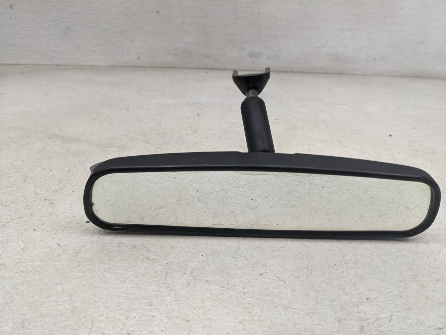 2003-2008 Toyota Corolla Interior Rear View Mirror Replacement OEM P/N:E8011681 MODEL 240 Fits OEM Used Auto Parts - Oemused