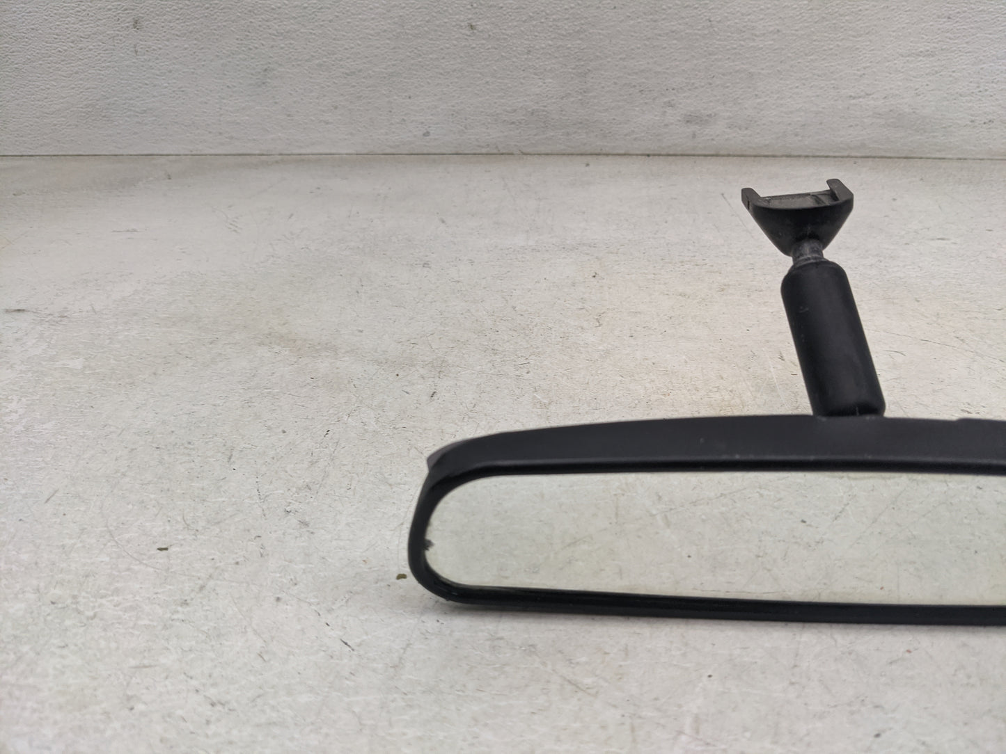 2003-2008 Toyota Corolla Interior Rear View Mirror Replacement OEM P/N:E8011681 MODEL 240 Fits OEM Used Auto Parts - Oemused