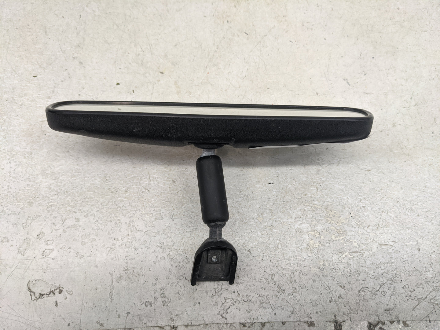 2003-2008 Toyota Corolla Interior Rear View Mirror Replacement OEM P/N:E8011681 MODEL 240 Fits OEM Used Auto Parts - Oemused