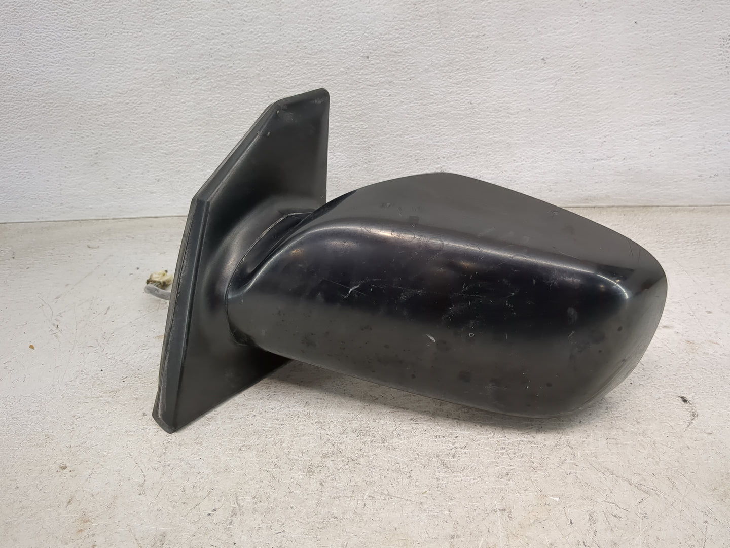 2003-2008 Toyota Corolla Driver Side View Mirror - Left Door Mirror OEM Used - Oemusedautoparts1.com