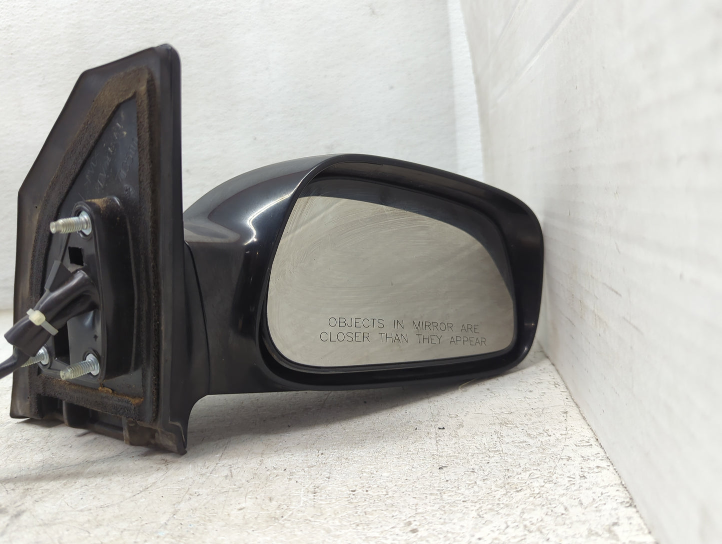 2003-2008 Toyota Corolla Passenger Side View Mirror - Right Door Mirror OEM Used - Oemusedautoparts1.com