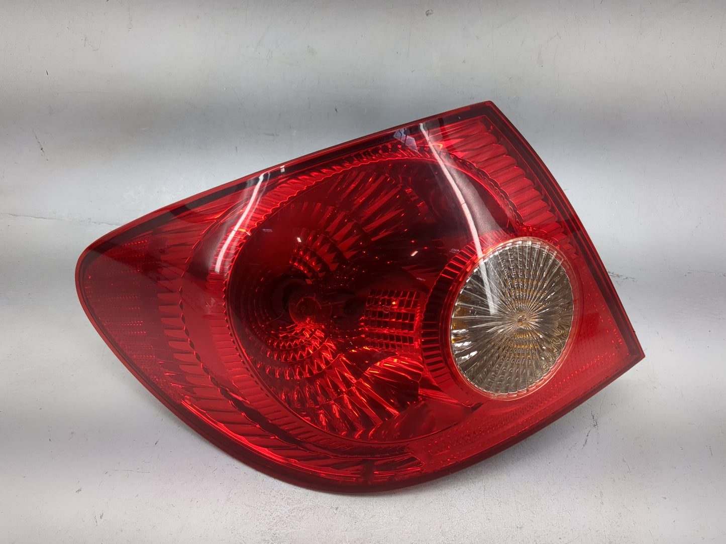 2004-2008 Toyota Corolla Tail Light Assembly Driver Left OEM Fits Fits 2004 2005 2006 2007 2008 OEM Used Auto Parts - Oemuse